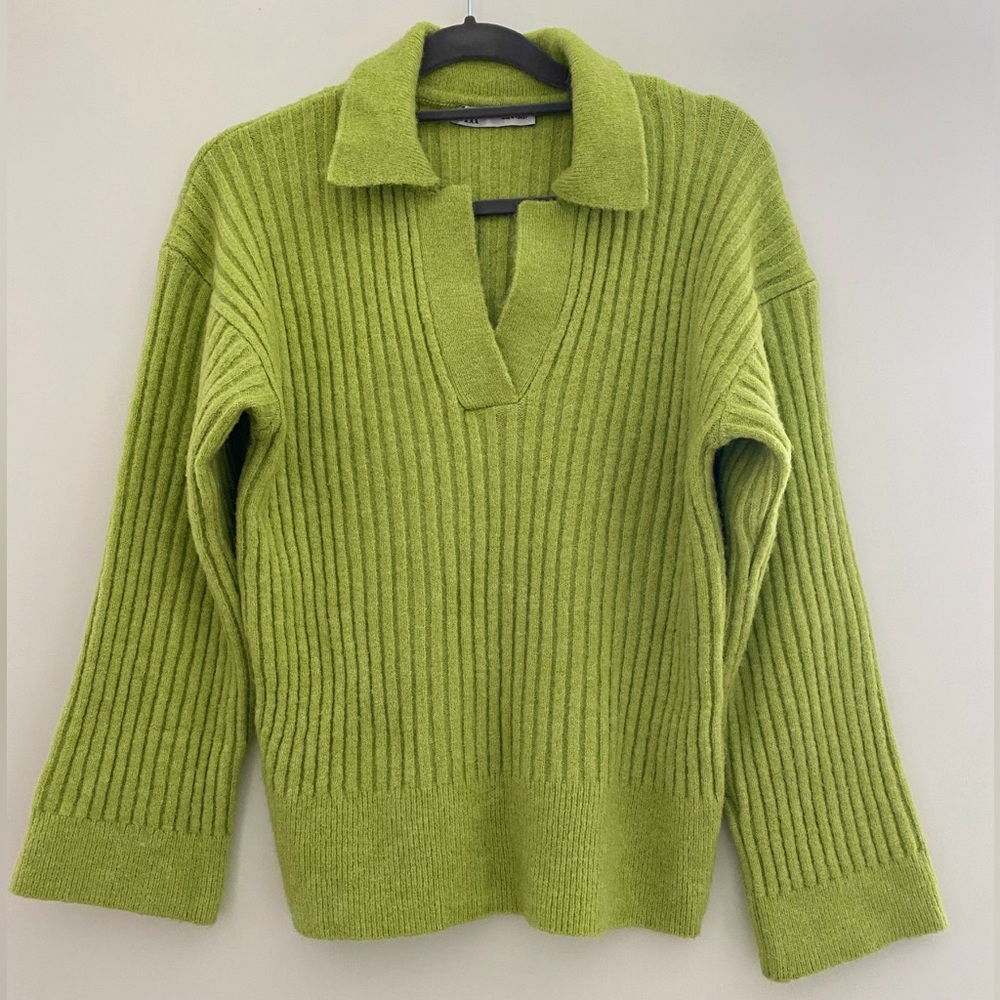 Zara’s crewneck sweater